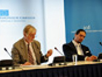 Erkki-Tuomioja_tn.jpg