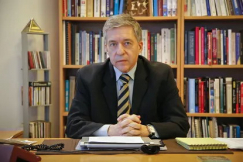 yossi-beilin-dfgdg.jpg