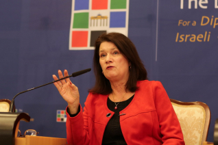 AnnLinde06.jpg