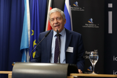 yossi-beilin-Videos.jpg
